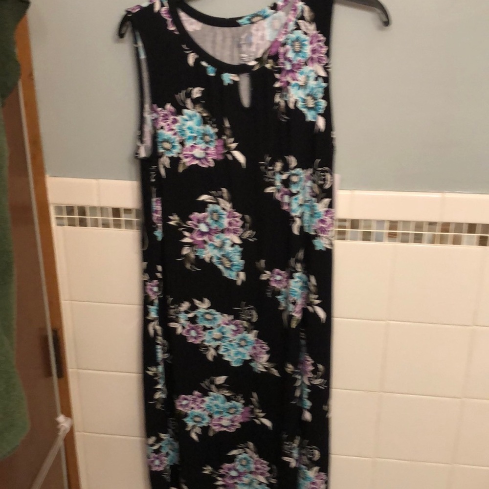 Womens medium dress.